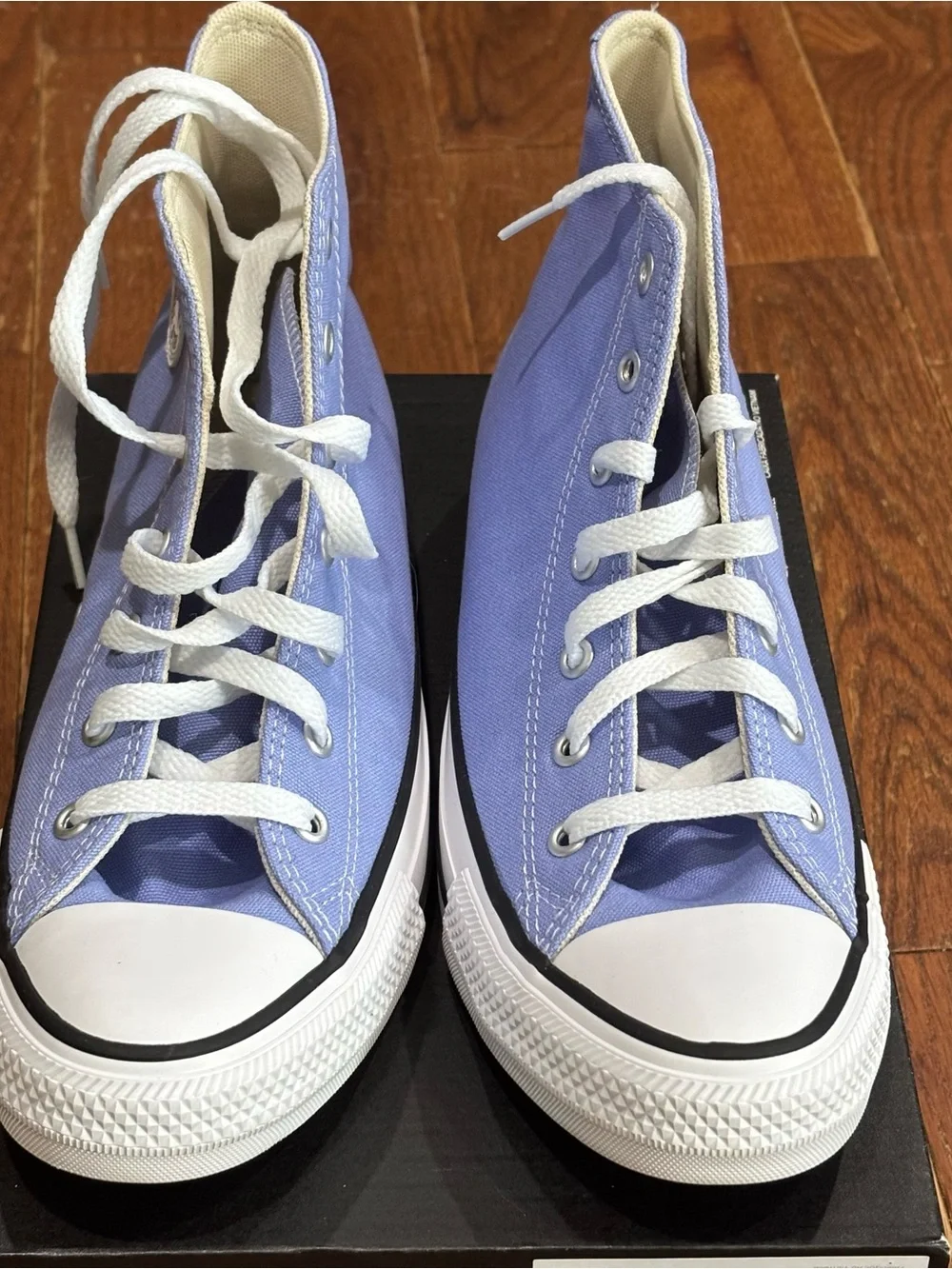 Converse brand new